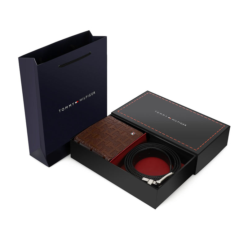 TOMMY HILFIGER set (Wallet & Belt)