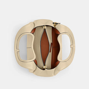 Lana Shoulder Bag 23 (Brass_Ivory)