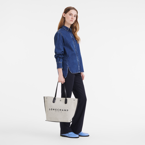 Essential L Tote bag Ecru