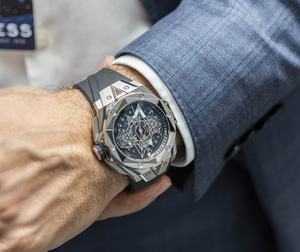 Hublot Watch For Men 418.NX.1107.RX.MXM19