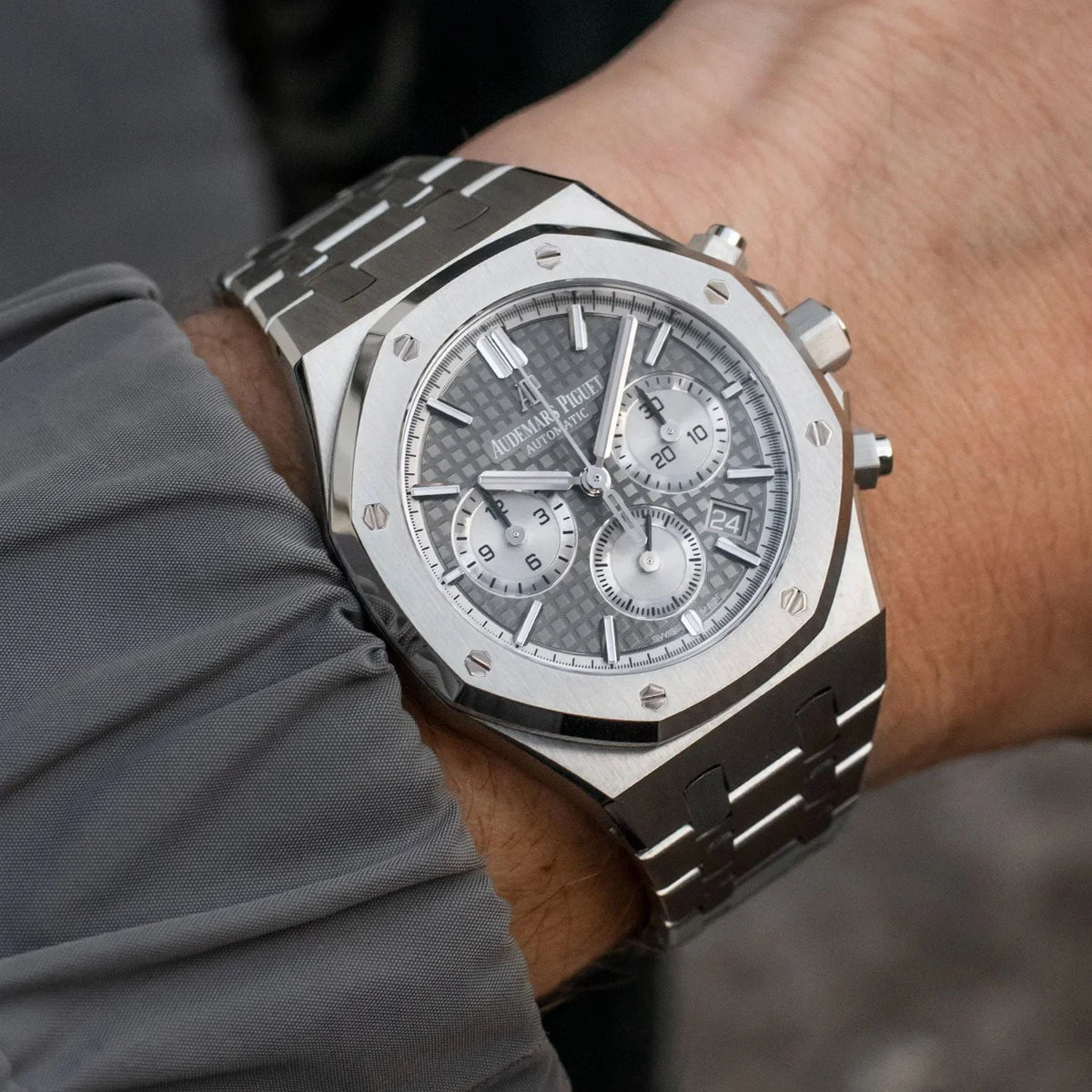Audemars Piguet (Royal Oak Offshore) Watch For Men 26715ST.OO.1356ST.02