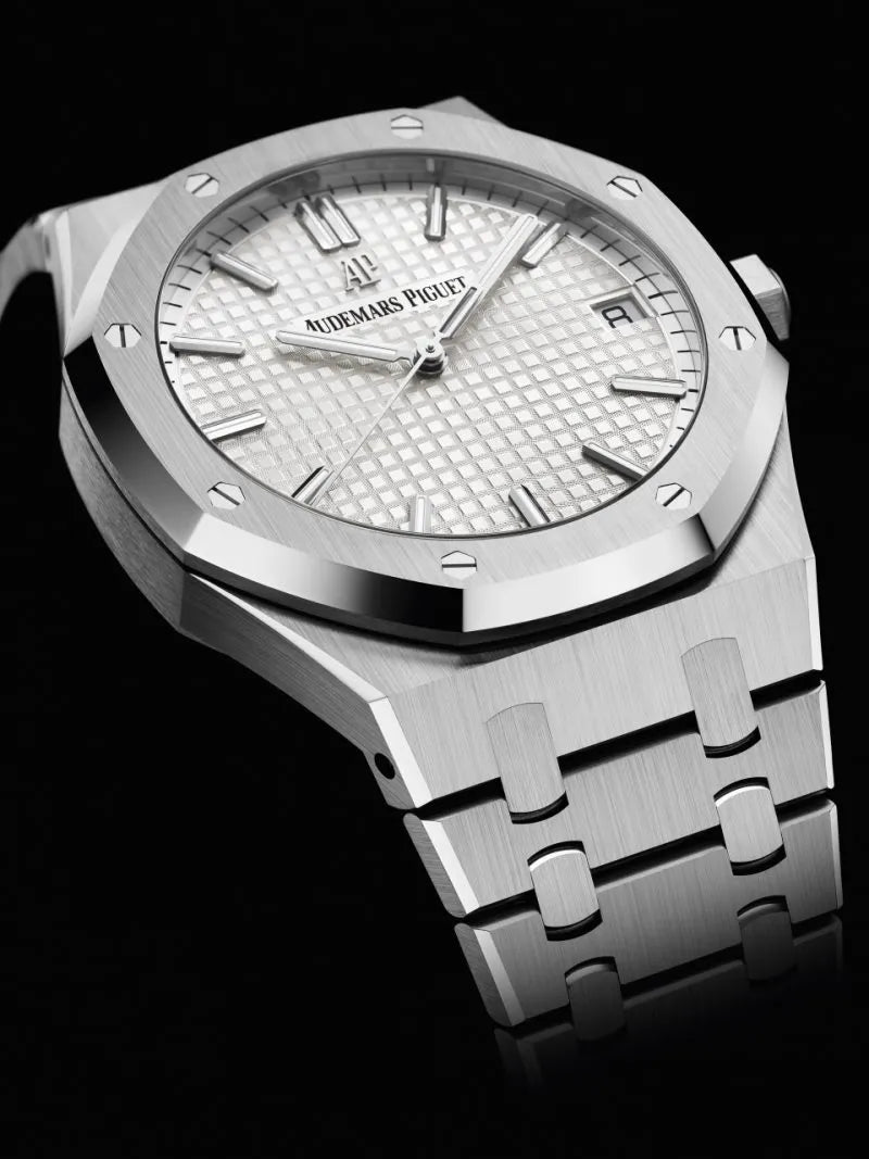 Audemars Piguet (Royal Oak) Watch For Men 15500ST.OO.1220ST.04