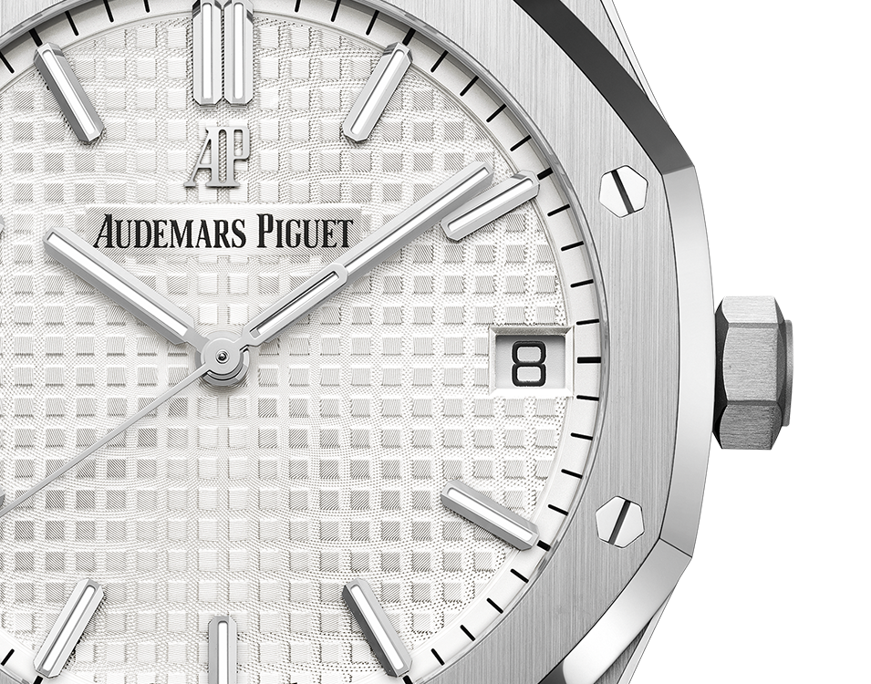 Audemars Piguet (Royal Oak) Watch For Men 15500ST.OO.1220ST.04