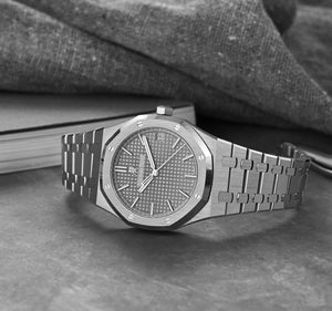 Audemars Piguet (Royal Oak) Watch For Men 15500ST.OO.1220ST.02
