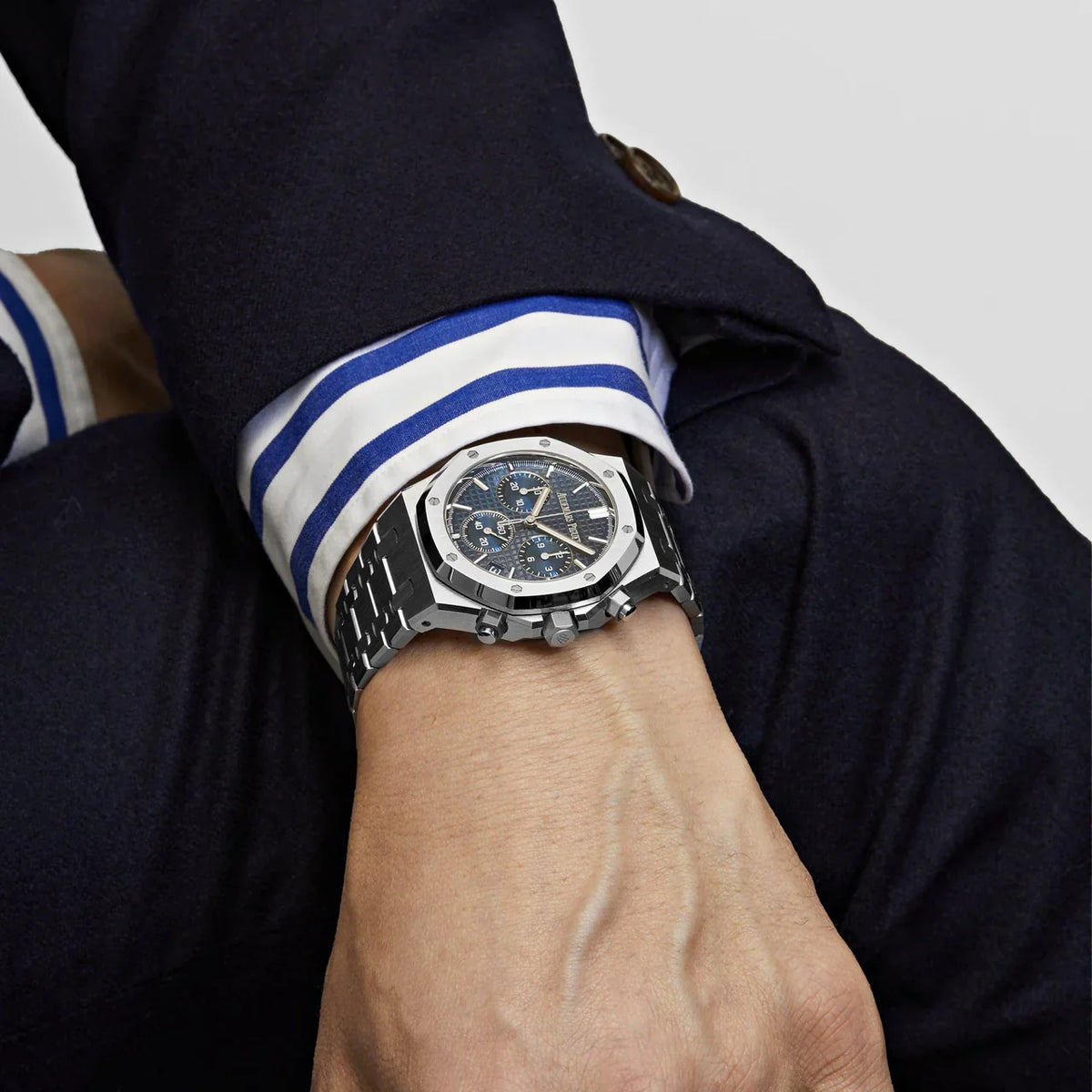 Audemars Piguet (Royal Oak) Watch For Men 26240ST.OO.1320ST.05