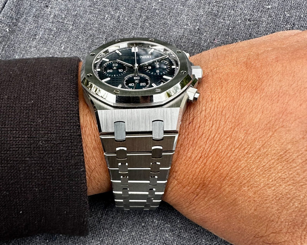 Audemars Piguet (Royal Oak) Watch For Men 26240ST.OO.1320ST.05