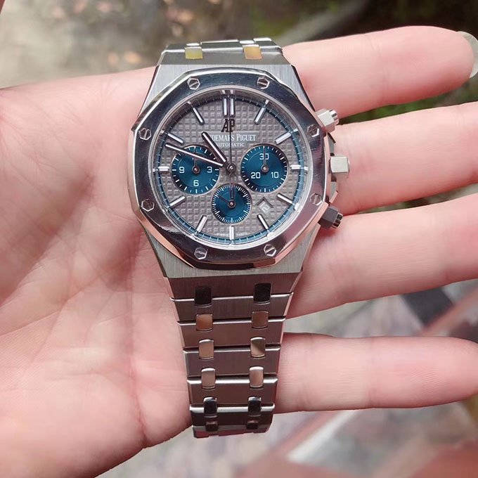Audemars Piguet (Royal Oak) Watch For Men 26331IP.OO.1220IP.01