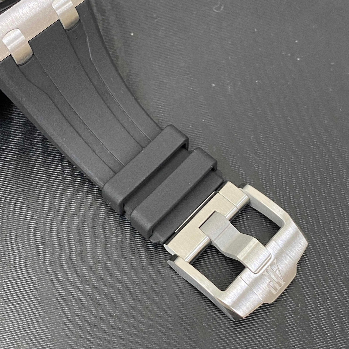 Audemars Piguet (Royal Oak Offshore) Watch For Men 26420SO.OO.A002CA.01