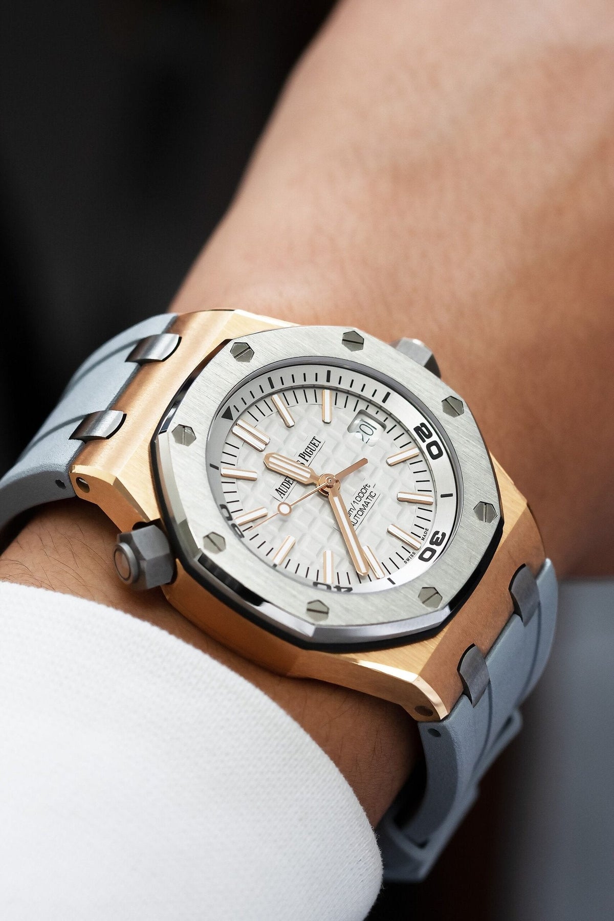 Audemars Piguet (Royal Oak Offshore) Watch For Men 15711OI.OO.A006CA.01