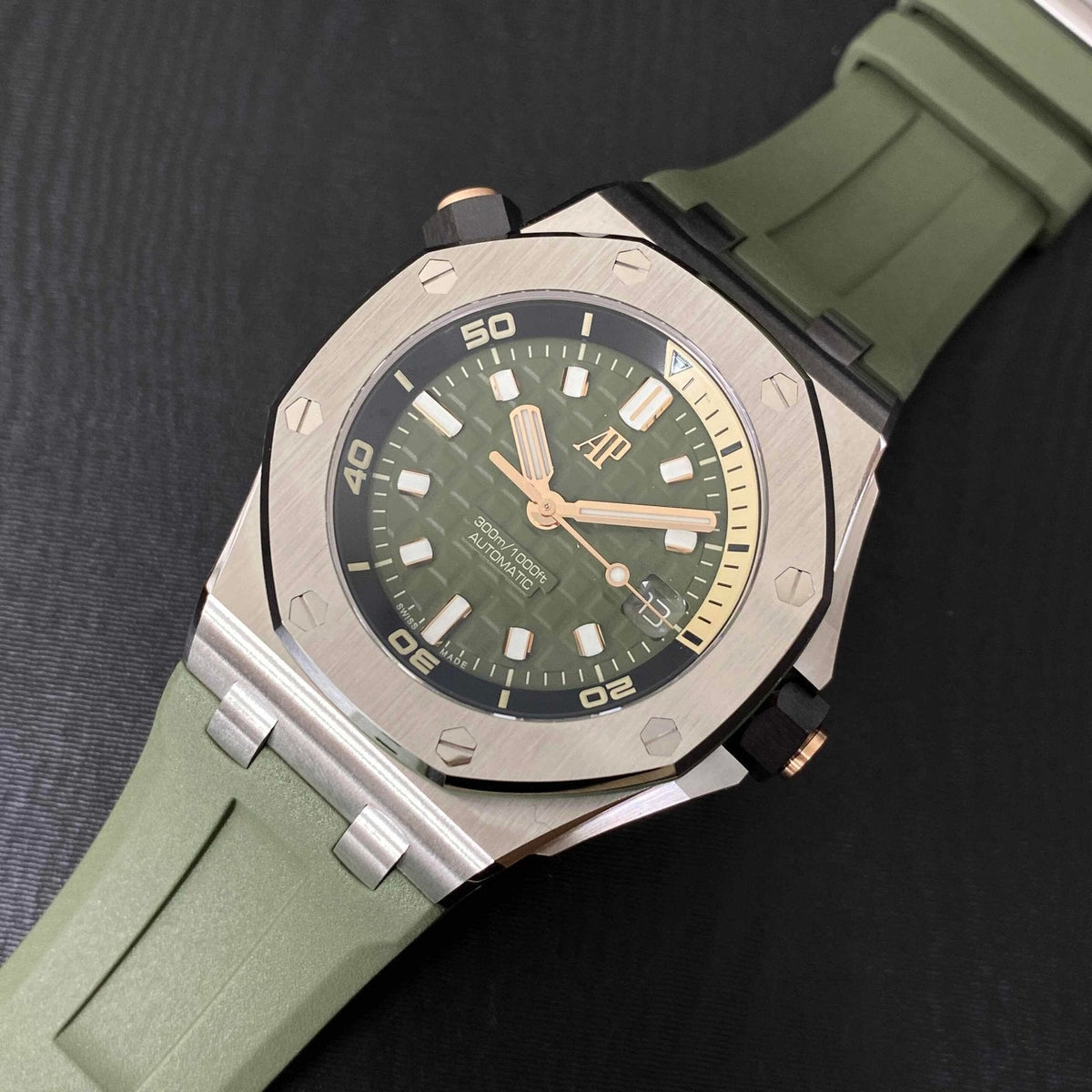 Audemars Piguet (Royal Oak Offshore) Watch For Men 15720ST.OO.A052CA.01