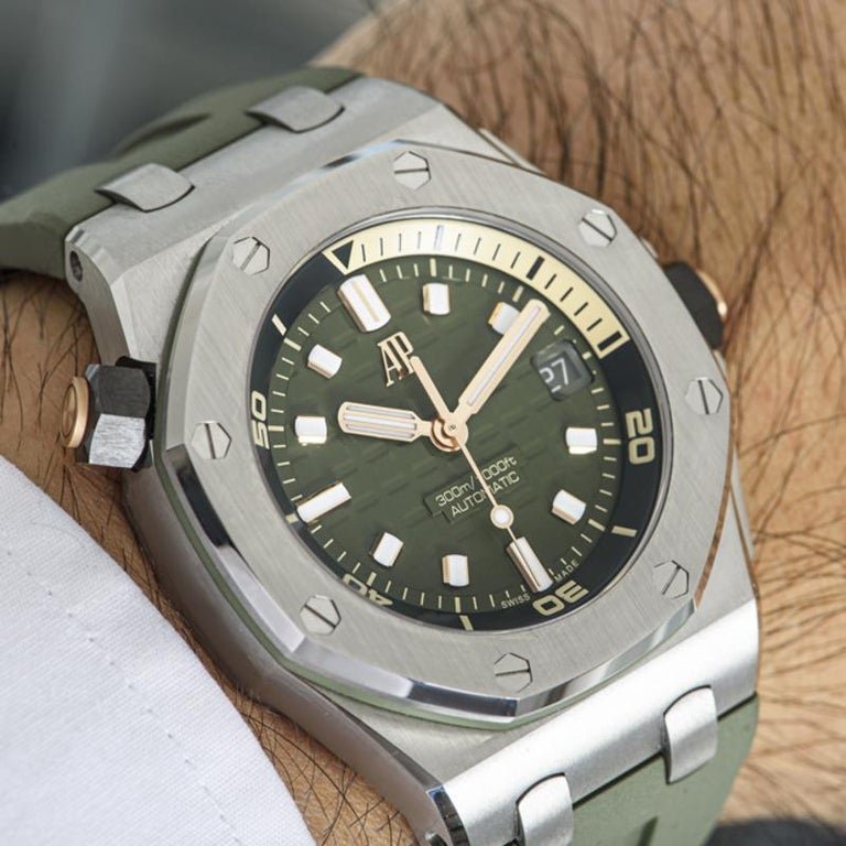 Audemars Piguet (Royal Oak Offshore) Watch For Men 15720ST.OO.A052CA.01
