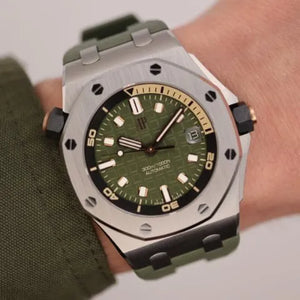 Audemars Piguet (Royal Oak Offshore) Watch For Men 15720ST.OO.A052CA.01