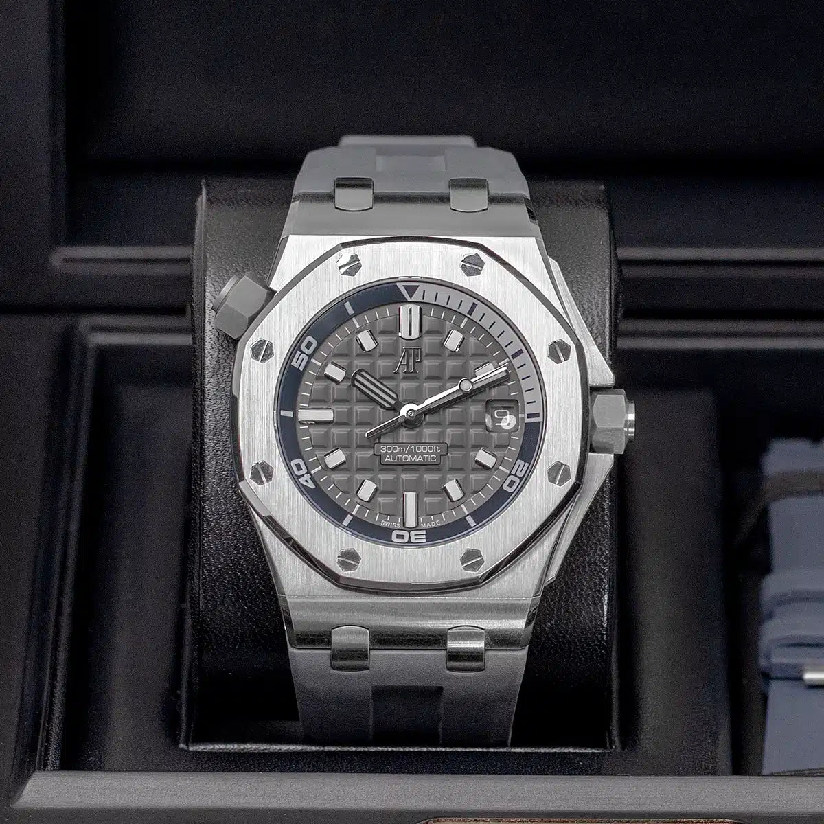 Audemars Piguet (Royal Oak Offshore) Watch For Men 15720ST.OO.A009CA.01
