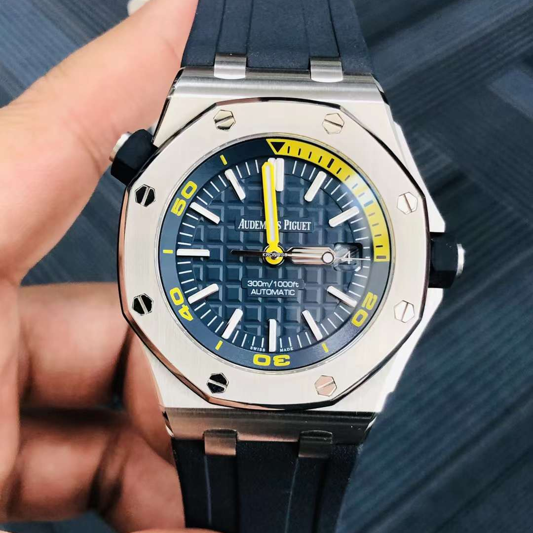 Audemars Piguet (Royal Oak Offshore) Watch For Men 15710ST.OO.A027CA.01
