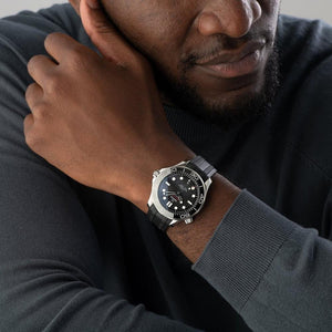 omega-seamaster-diver-300m-co-axial-automatic-black-watch