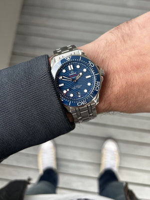 omega-seamaster-diver-300m-blue-dial-automatic