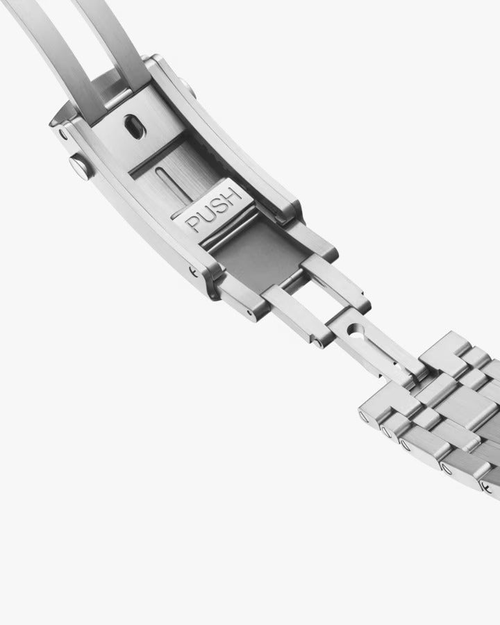 omega-seamaster-diver-300m-42-mm-steel-sedna-gold-on-steel-sedna-gold