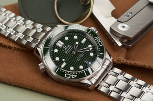 omega-seamaster-diver-300m-master-chronometer-dressed-in-green
