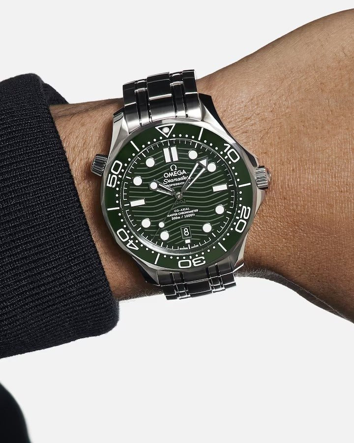omega-seamaster-diver-300m-master-chronometer-dressed-in-green