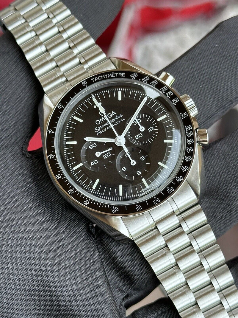 omega-speed-master-mens-watch