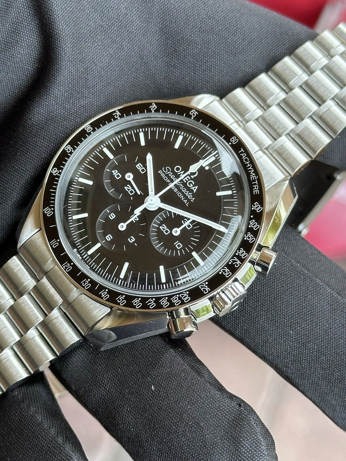omega-speed-master-mens-watch
