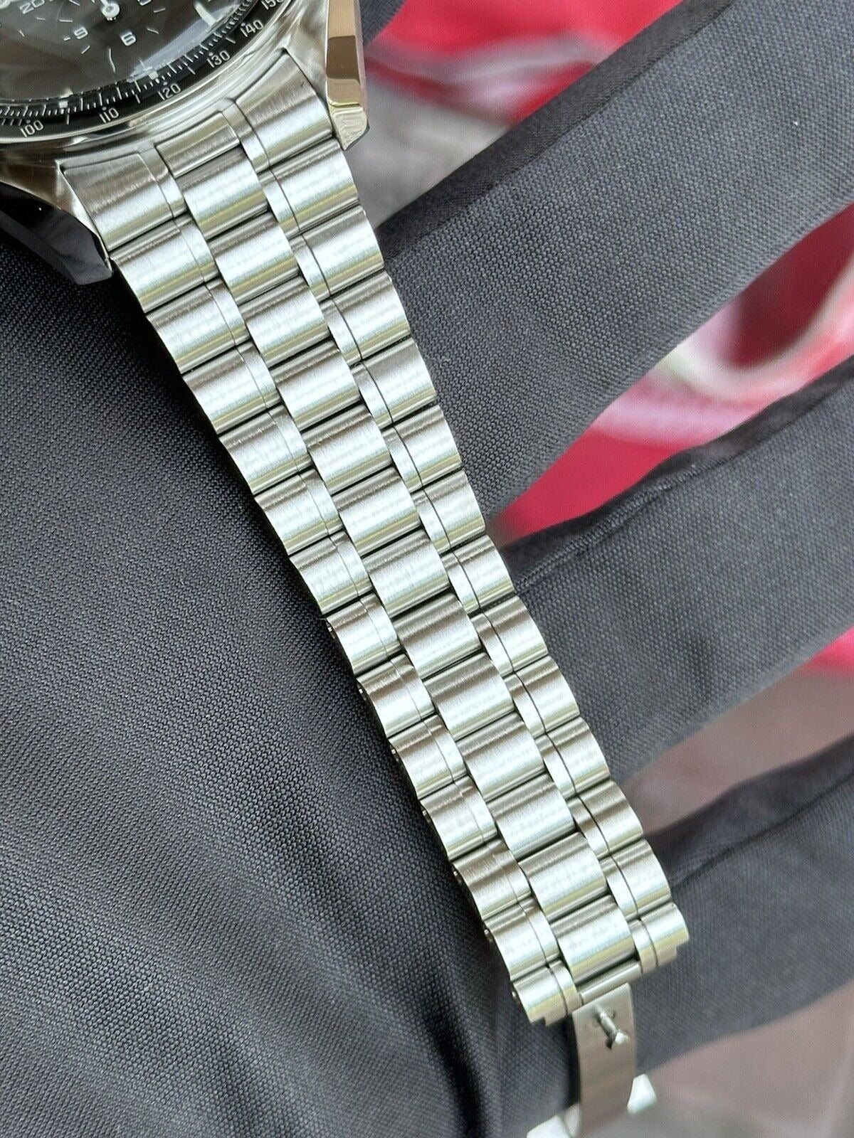 omega-speed-master-mens-watch