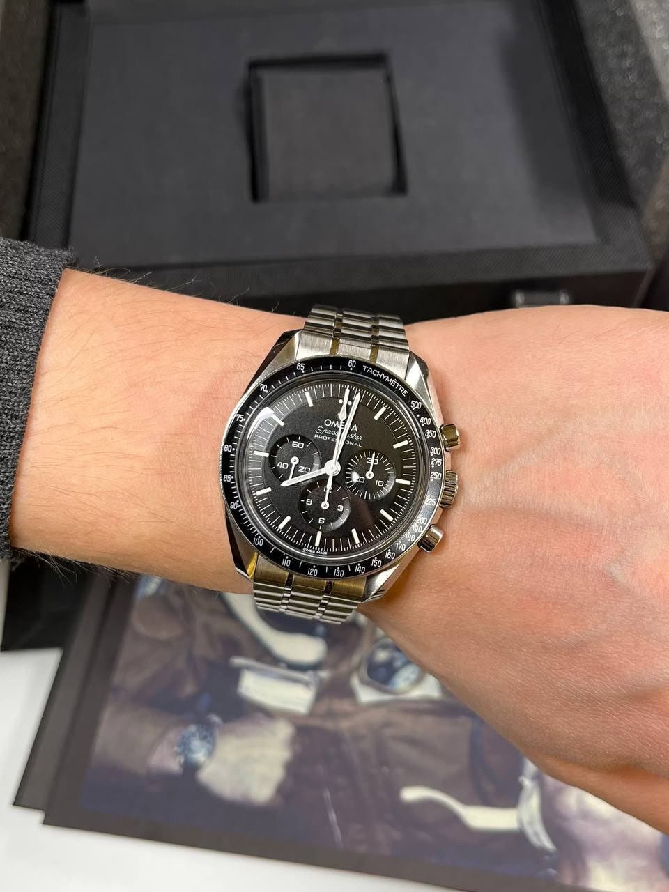 omega-speed-master-mens-watch