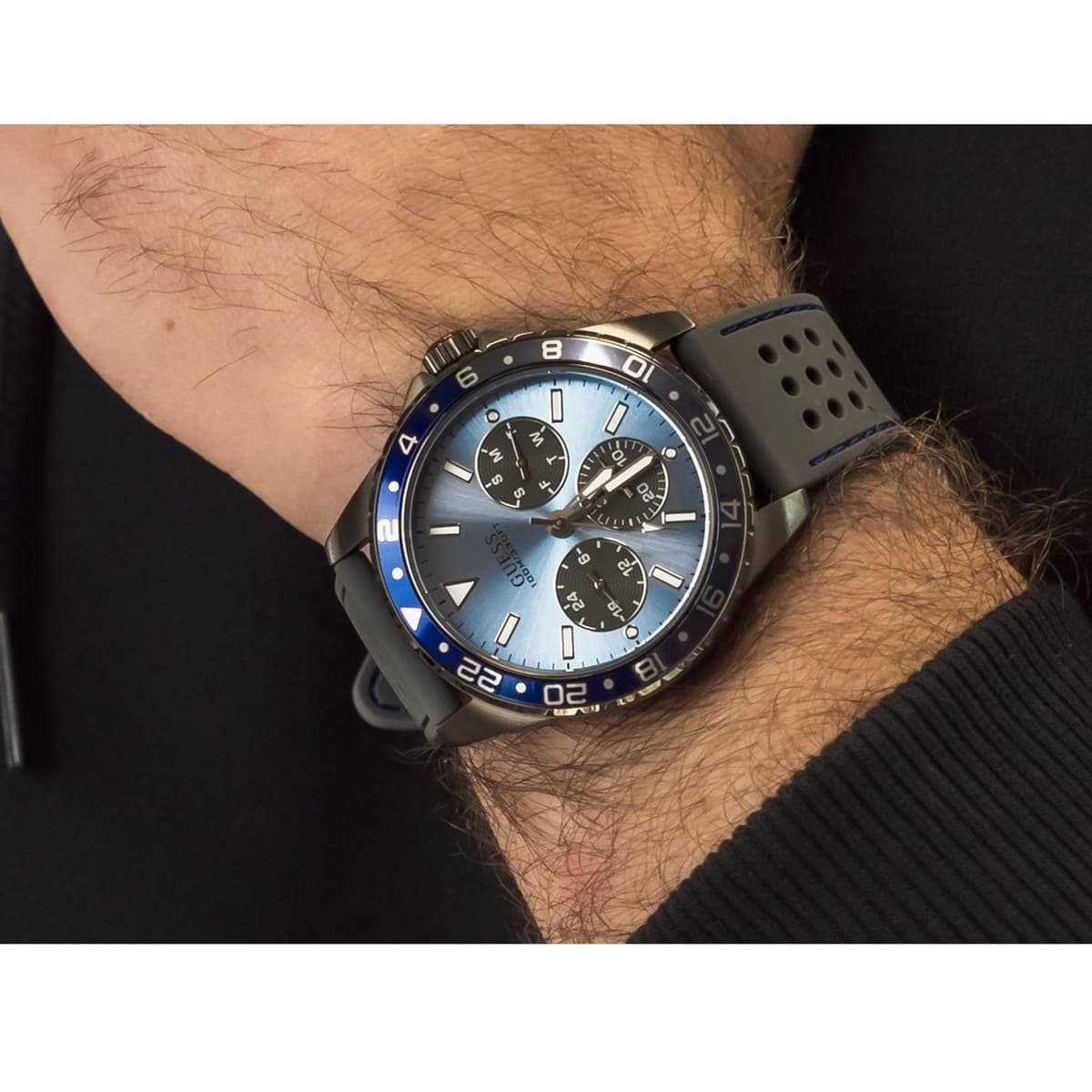 Guess Watch For Men W1108G6