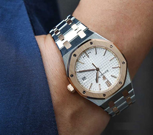 Audemars Piguet (Royal Oak) Watch For Women 77350SR.OO.1261SR.01
