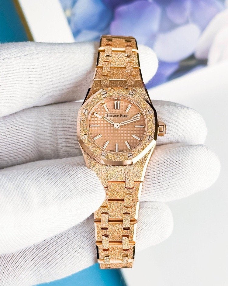 Audemars Piguet (Royal Oak) Watch For Women 67630OR.GG.1312OR.01