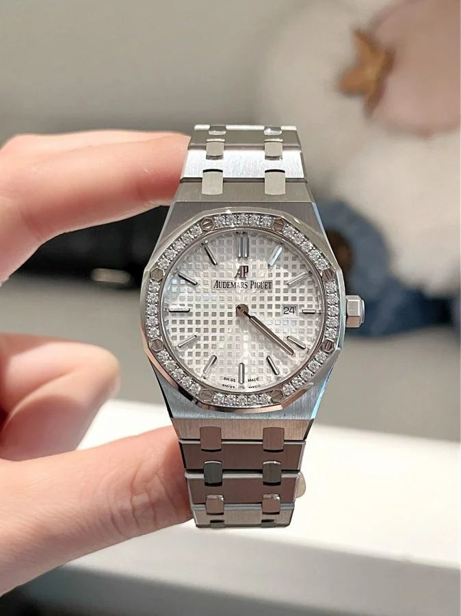 Audemars Piguet (Royal Oak) Watch For Women 67651ST.ZZ.1261ST.01
