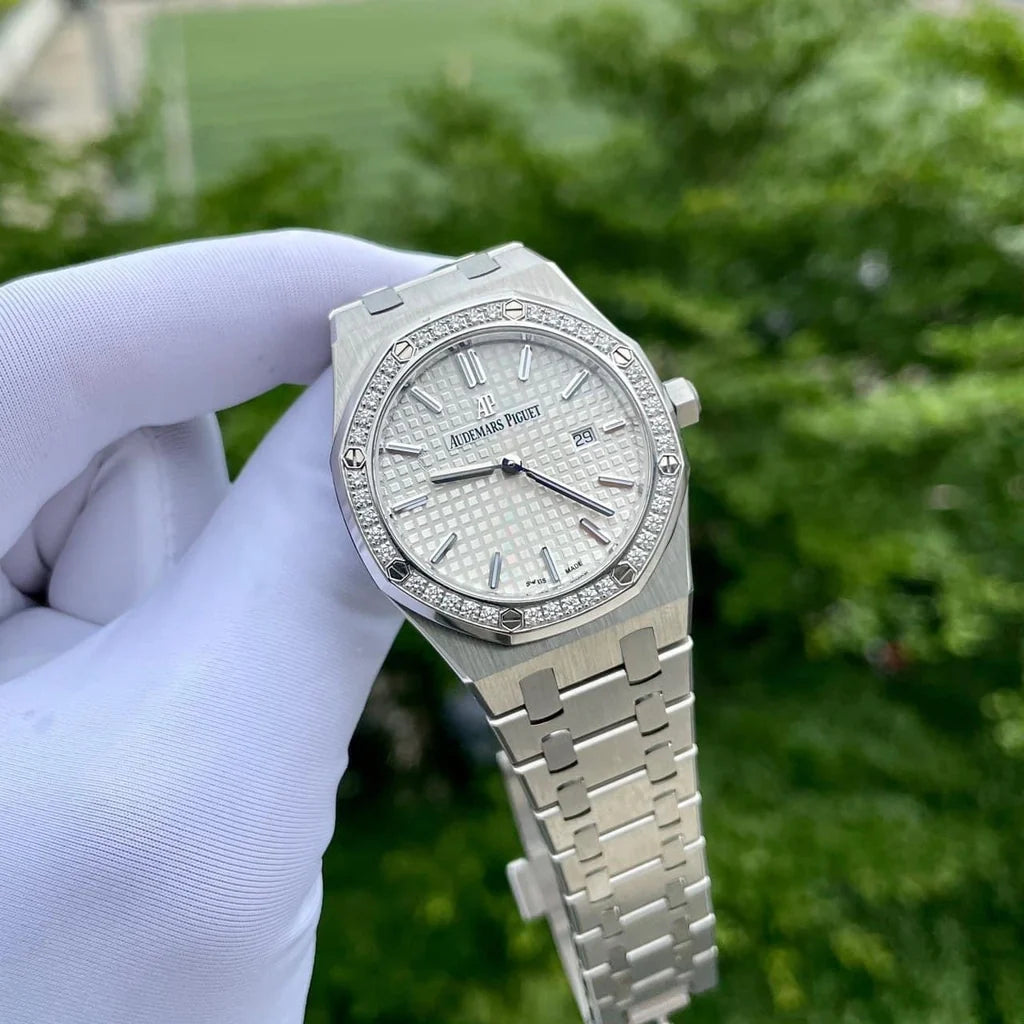 Audemars Piguet (Royal Oak) Watch For Women 67651ST.ZZ.1261ST.01