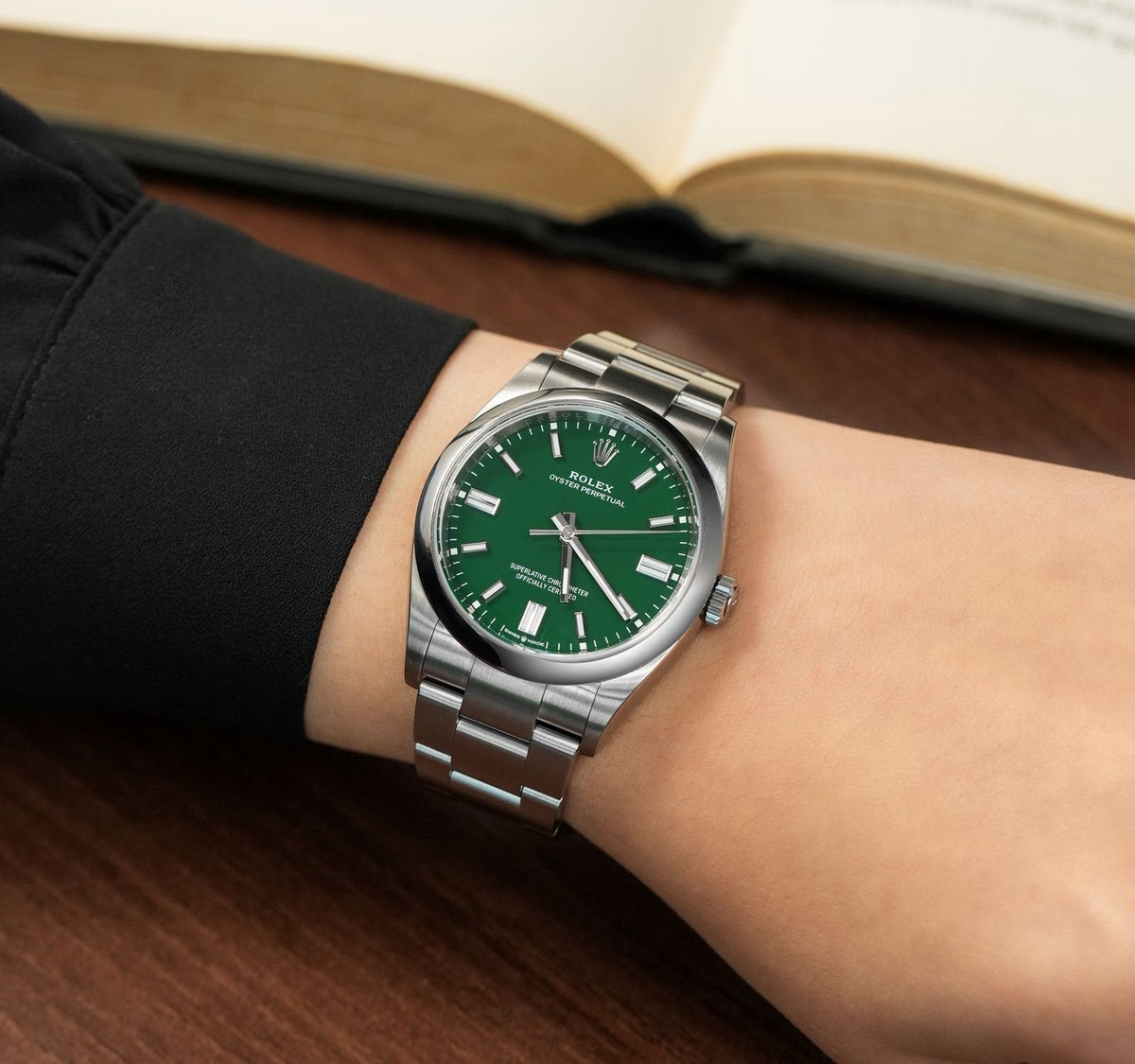 Rolex Oyster Perpetual Watch For Men and Women 277200-0006