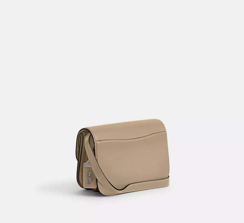 Coach Idol Leather Ivory
