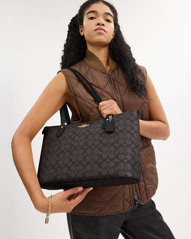 Coach Gallery Tote Bag In Signature Canvas