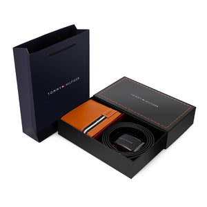 TOMMY HILFIGER set (Wallet & Belt)
