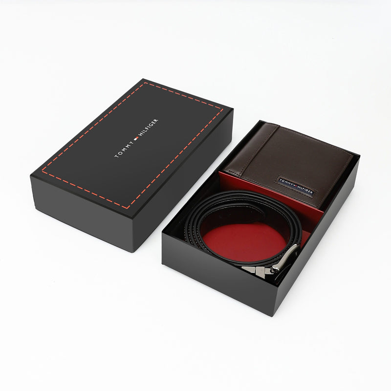 TOMMY HILFIGER set (Wallet & Belt)