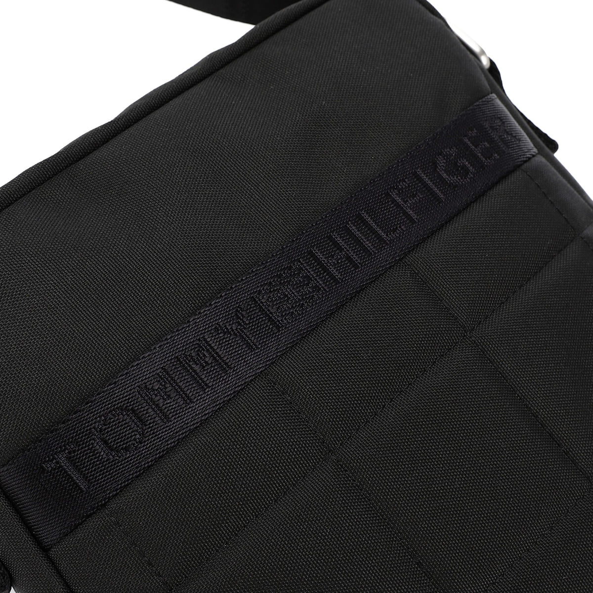 TOMMY HILFIGER Hand bag