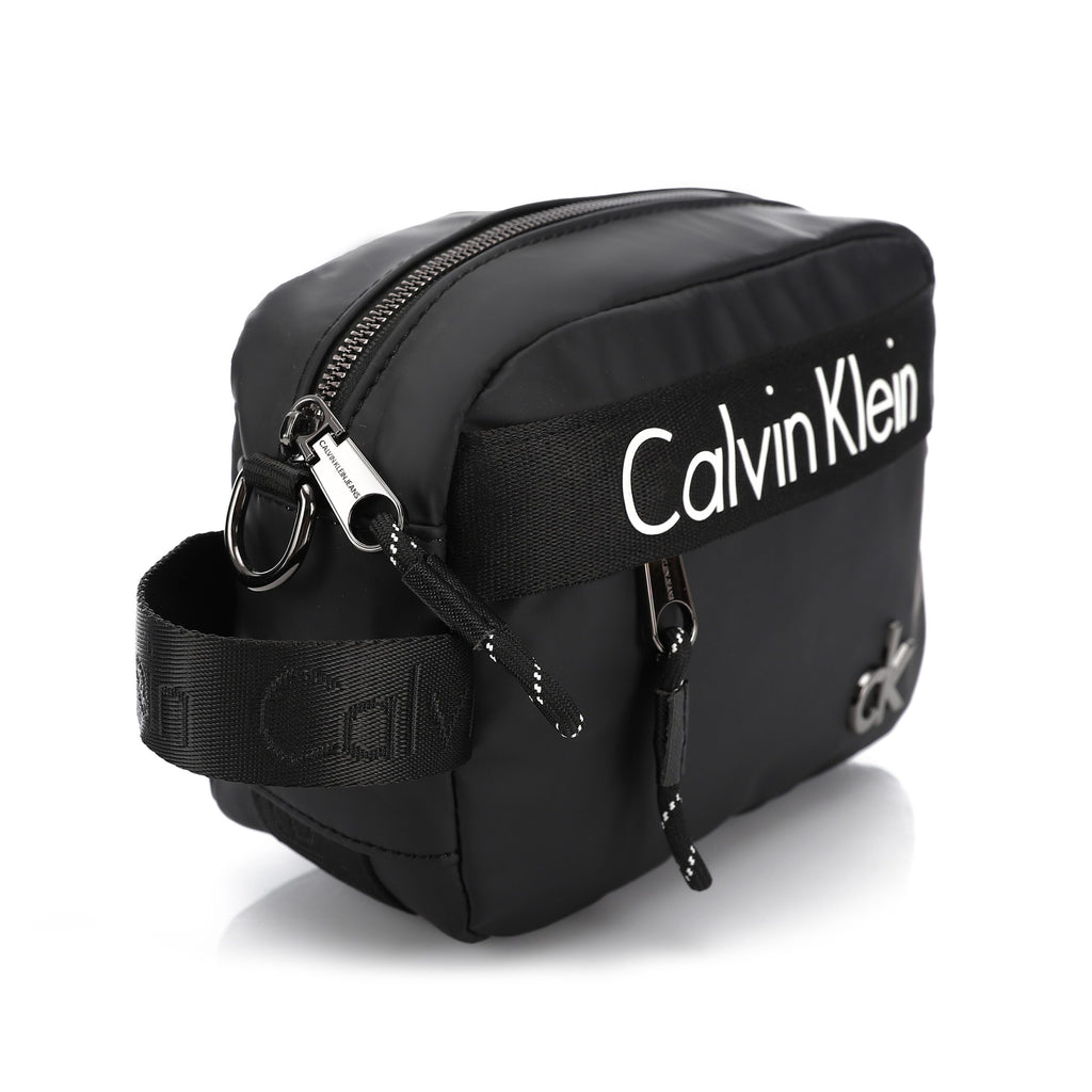 CALVIN KLEIN Hand bag