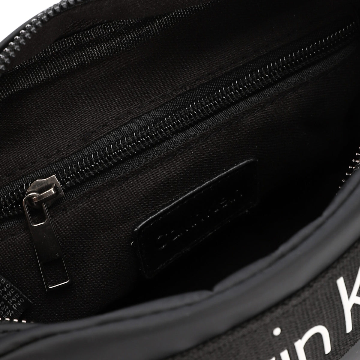 CALVIN KLEIN Hand bag