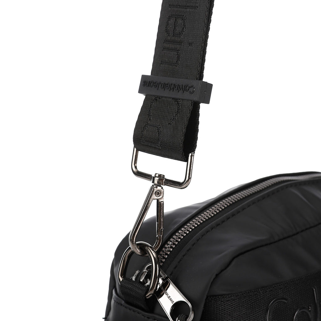 CALVIN KLEIN Hand bag