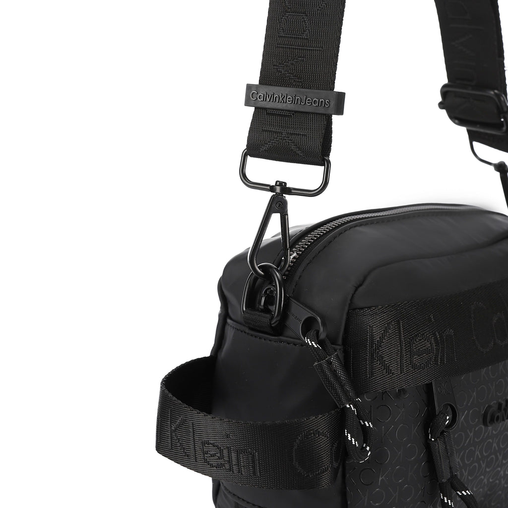 CALVIN KLEIN Hand bag