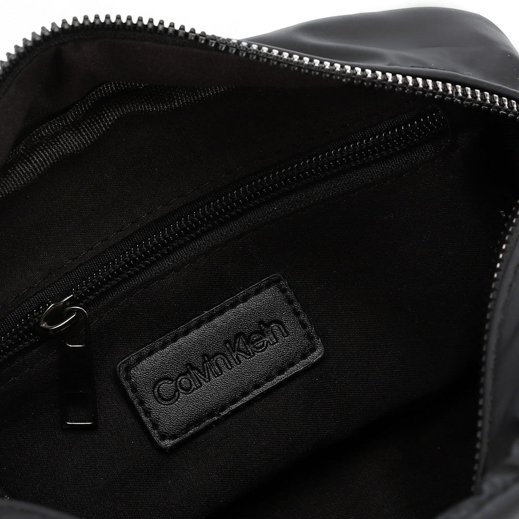 CALVIN KLEIN Hand bag