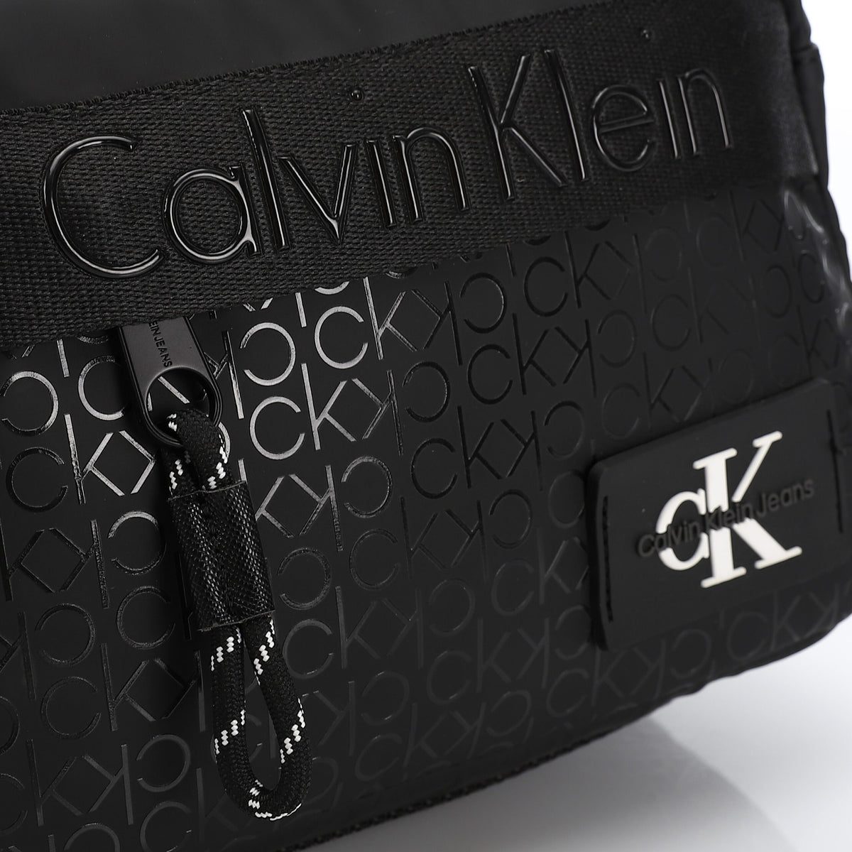 CALVIN KLEIN Hand bag