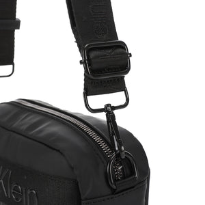 CALVIN KLEIN Hand bag