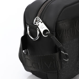 CALVIN KLEIN Hand bag