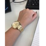 Guess Watch For Women W0330L1 - Image 5