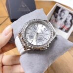 Guess Watch For Women W0846L8 - Image 7