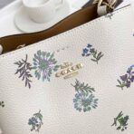 Coach Cross Bag For Women - Image 4