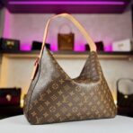 Louis Vuitton Hand Bag For Women - Image 4
